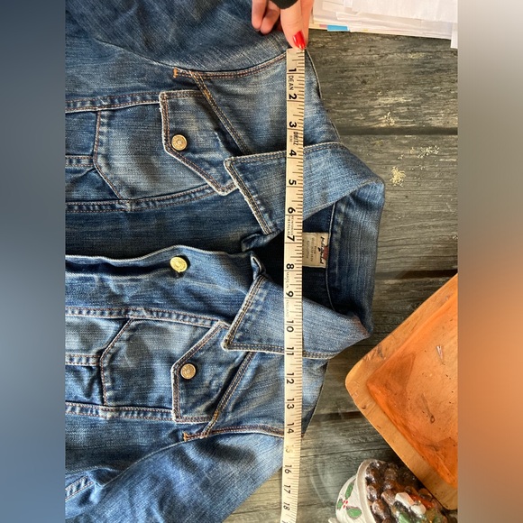 Seven For All Mankind Jean jacket. Women’s medium - Picture 3 of 7